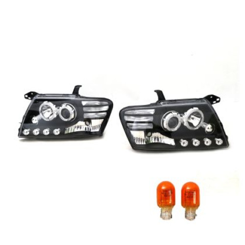 Faruri Mitsubishi Pajero (2001-2006) - negru EAGLE EYES SWMI07B